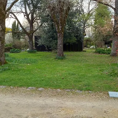 D'elvire Maison Chaleureuse Avec Jacuzzi Privatif Et Parc Arbore * Μπερζεράκ